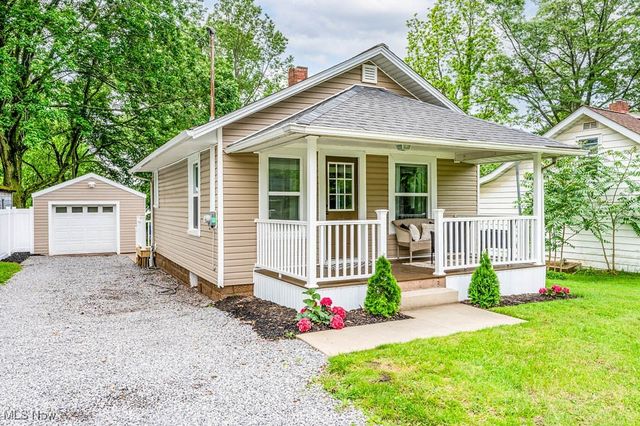 617 Cedar St, Salem, OH 44460