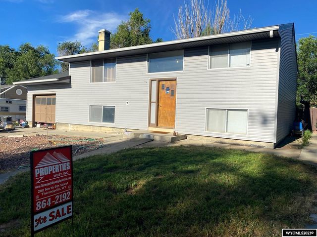 106 Peppermint Ln, Thermopolis, WY 82443