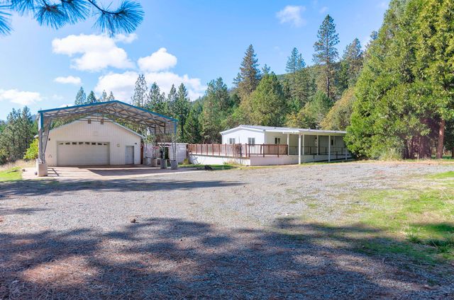 423 Pine Tree Dr, Williams, OR 97544