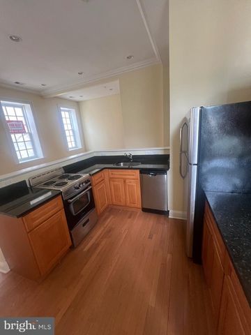 110 N  Eutaw St   #2A, Baltimore, MD 21201