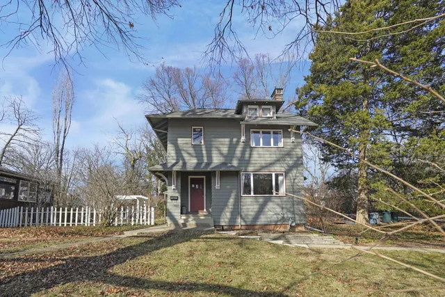 30 E  Torrence Rd, Columbus, OH 43214