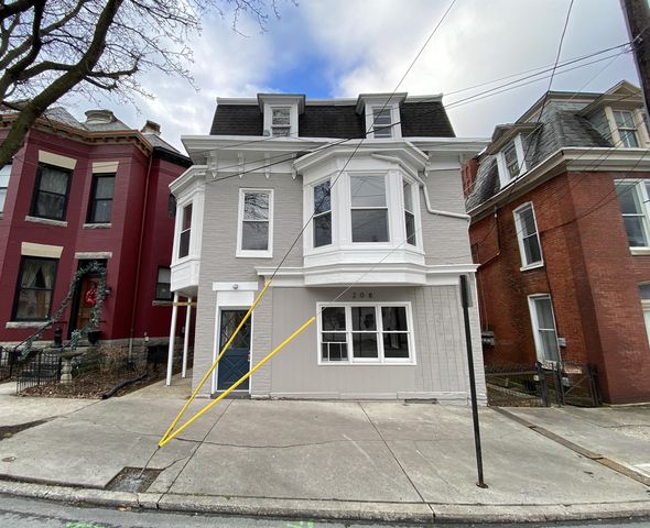 208 W  Main St   #4, Waynesboro, PA 17268