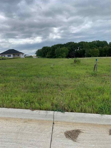 Lot 64 W  64th, Dubuque, IA 52003