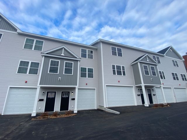 32 Main St #6, Manchester, NH 03102
