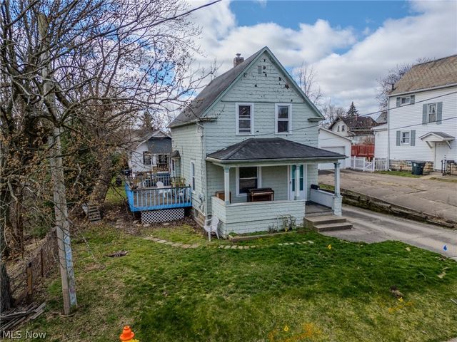 93-93 1/2 McNaughton St, Akron, OH 44305