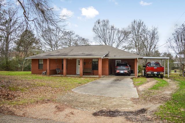 127 Section St, Meadville, MS 39653