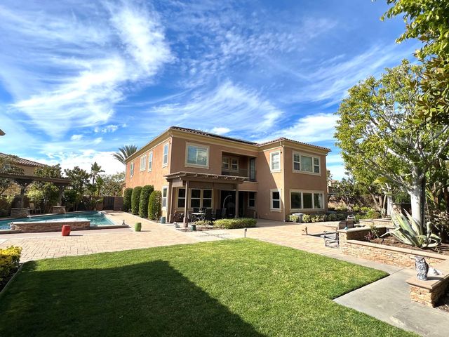 540 N  Bardsdale Pl, Brea, CA 92821