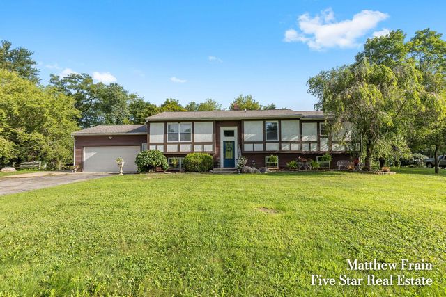 3395 Twelve Mile Rd NW, Sparta, MI 49345