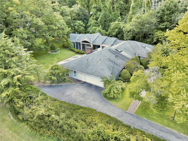 926 Middle Neck Road, Great Neck, NY 11024