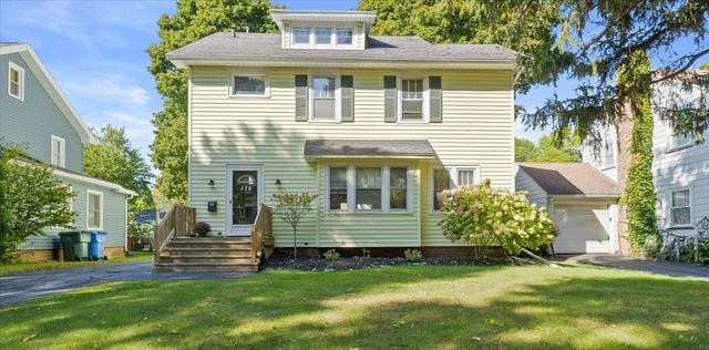 176 Elm Dr, Rochester, NY 14609