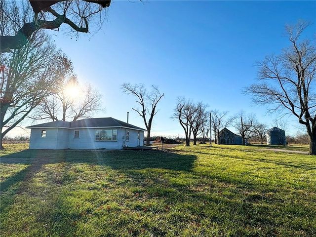 636 Grand Rd, Uniontown, KS 66779