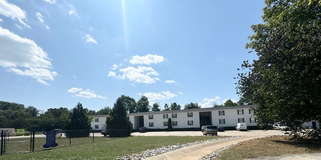 601 Skyview Dr #418, Montevallo, AL 35115