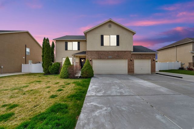 282 S  Beaumont Dr, Kaysville, UT 84037