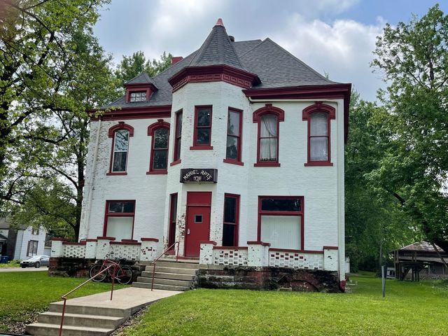 1011 North St #1, Logansport, IN 46947