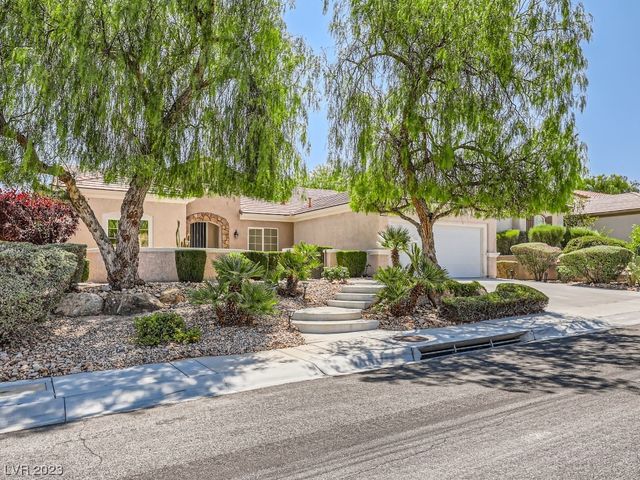 2088 Clearwater Lake Dr, Henderson, NV 89044