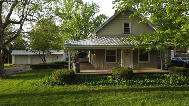 710 E  Rochester St, Akron, IN 46910