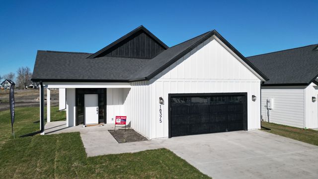 Evergreen Plan in Amare Vita at Shadow Creek, Clive, IA 50325