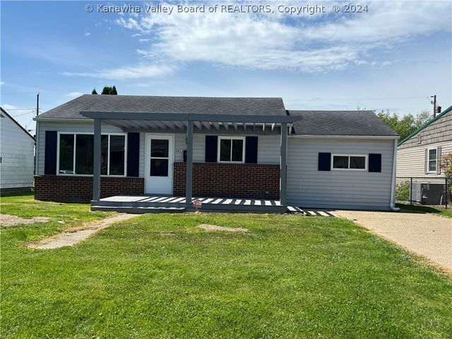 2413 Lincoln Ave, Point Pleasant, WV 25550