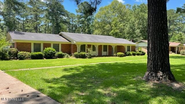 1333 1st Str St, Forest, MS 39074
