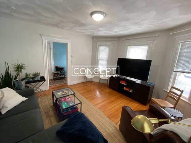 37 Cameron Ave #1CP, Somerville, MA 02144