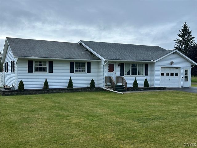 4366 Middle Settlement Rd, New Hartford, NY 13413