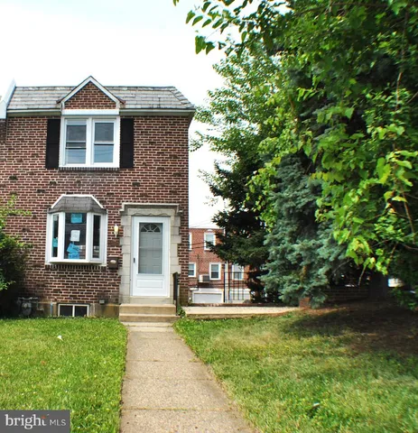 512 S  2nd St, Darby, PA 19023