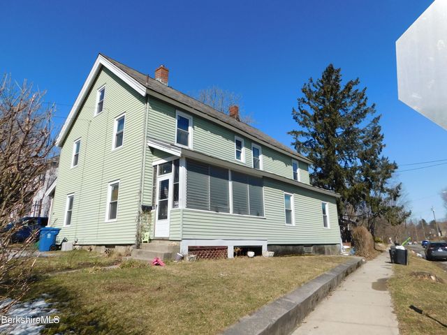 218-220 Linden St, Pittsfield, MA 01201