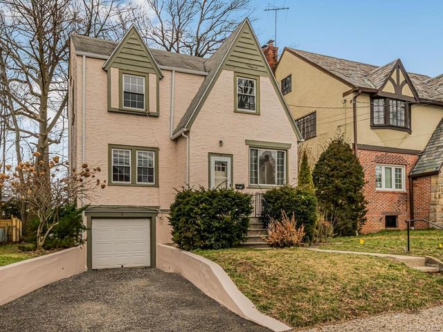 36 Central Parkway, Mount Vernon, NY 10552