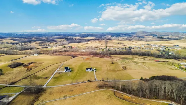 Rough Creek Rd, London, KY 40744