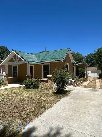 1036 4th St, Las Vegas, NM 87701
