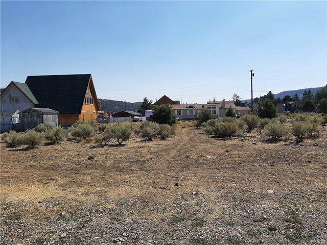 Hemlock Ln, Big Bear City, CA 92314