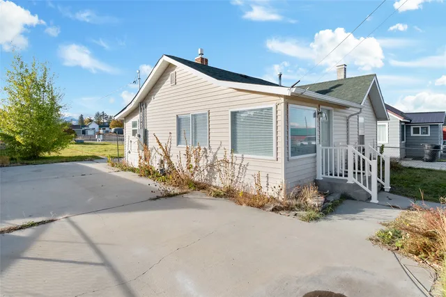 811 Kentucky St, Deer Lodge, MT 59722