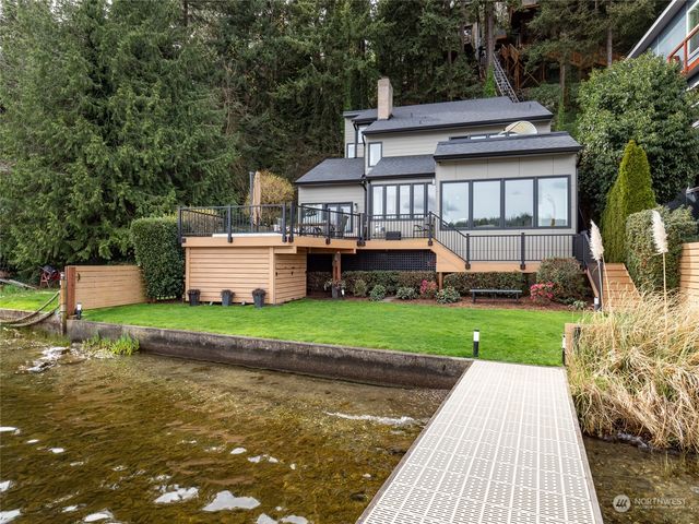 2002 W Lake Sammamish Parkway NE, Redmond, WA 98052