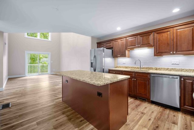 4 Sabrina Way #D, Agawam, MA 01001