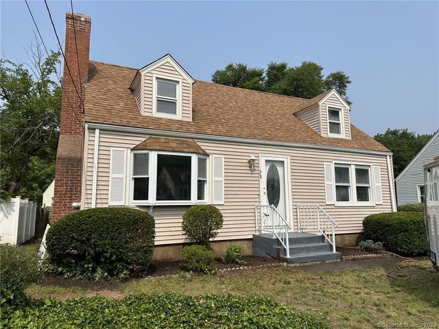 28 Maplevale Rd, East Haven, CT 06512