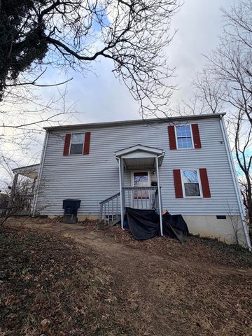 408 17th St NW, Roanoke, VA 24017