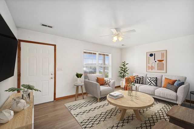 20 River Reach Ct #10, Alton, IL 62002