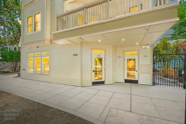 1306 19th St, Sacramento, CA 95811