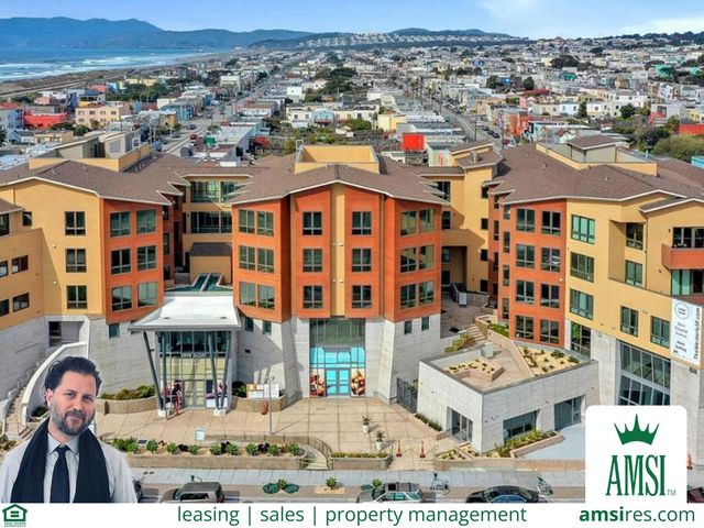 3535 Wawona St #413, San Francisco, CA 94116