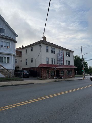 495 Middle St #2, Fall River, MA 02724