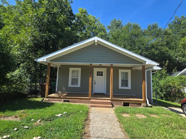 326 Pickett Pl, High Point, NC 27262