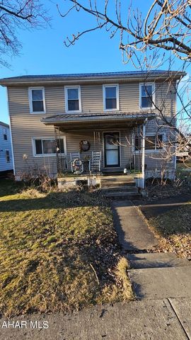 1030 3rd Ave, Altoona, PA 16635