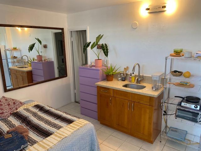 2421 Ala Wai Blvd #402, Honolulu, HI 96815