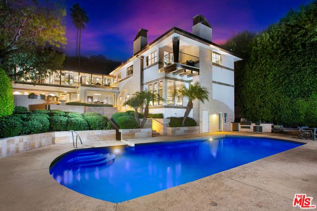 661 Doheny Rd, Beverly Hills, CA 90210
