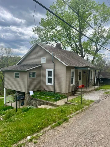 350 Oak St, Nelsonville, OH 45764