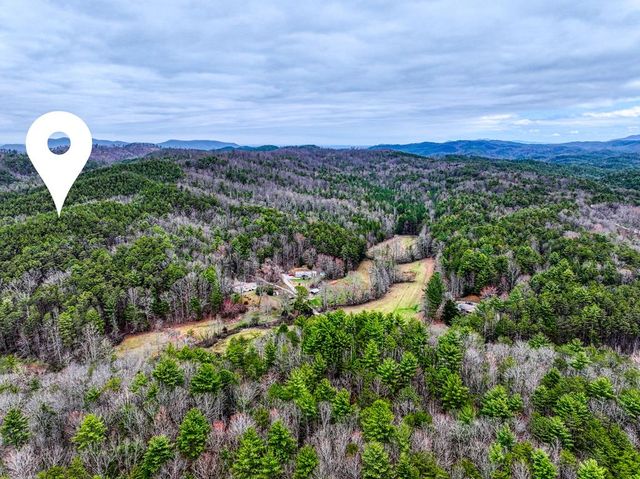 Rafter Rafter Rd, Tellico Plains, TN 37385