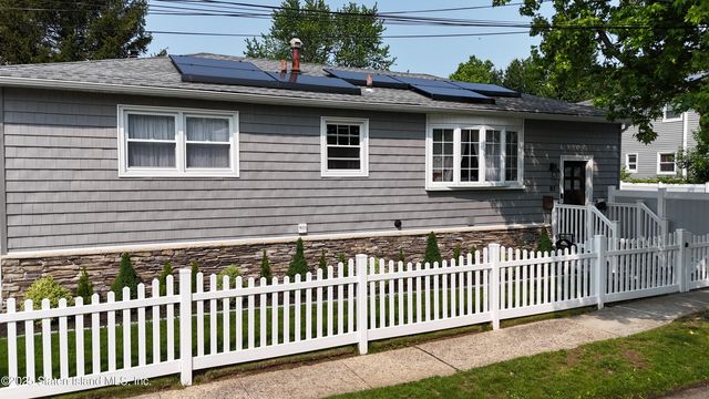 83 Katan Ave, Staten Island, NY 10308