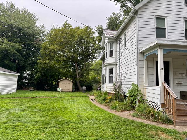 22 Gaston St #2, Easthampton, MA 01027