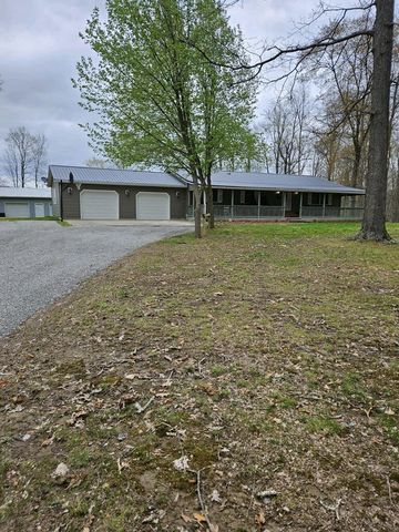 1985 Clay Banner Rd, Oak Hill, OH 45656
