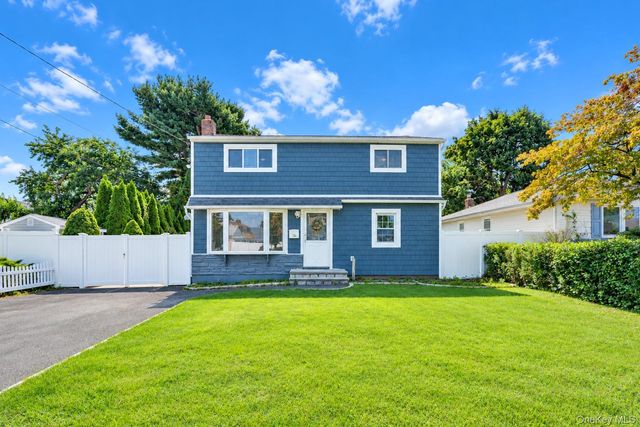 26 Michel Avenue, Farmingdale, NY 11735